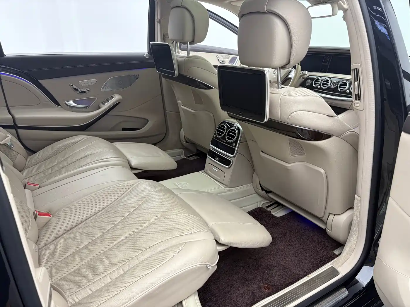 Mercedes-Benz Maybach S-Class 2015 S 400 4MATIC фото 15