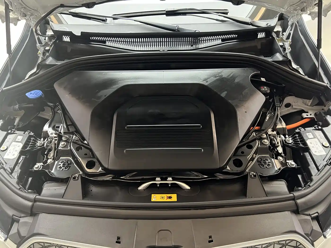 BMW iX1 2023 eDrive25L M Sport Package фото 13