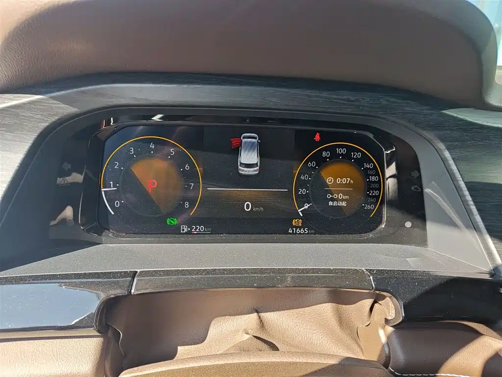 Volkswagen Viloran 2023 380TSI Premium Edition фото 4