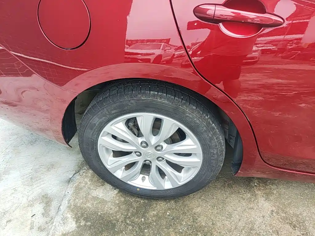 Фото 22 - Buick Excelle