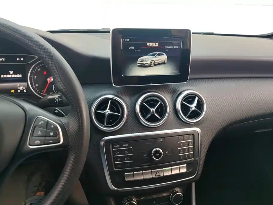 Mercedes-Benz A-Class (Import) 2016 A 180 фото 13