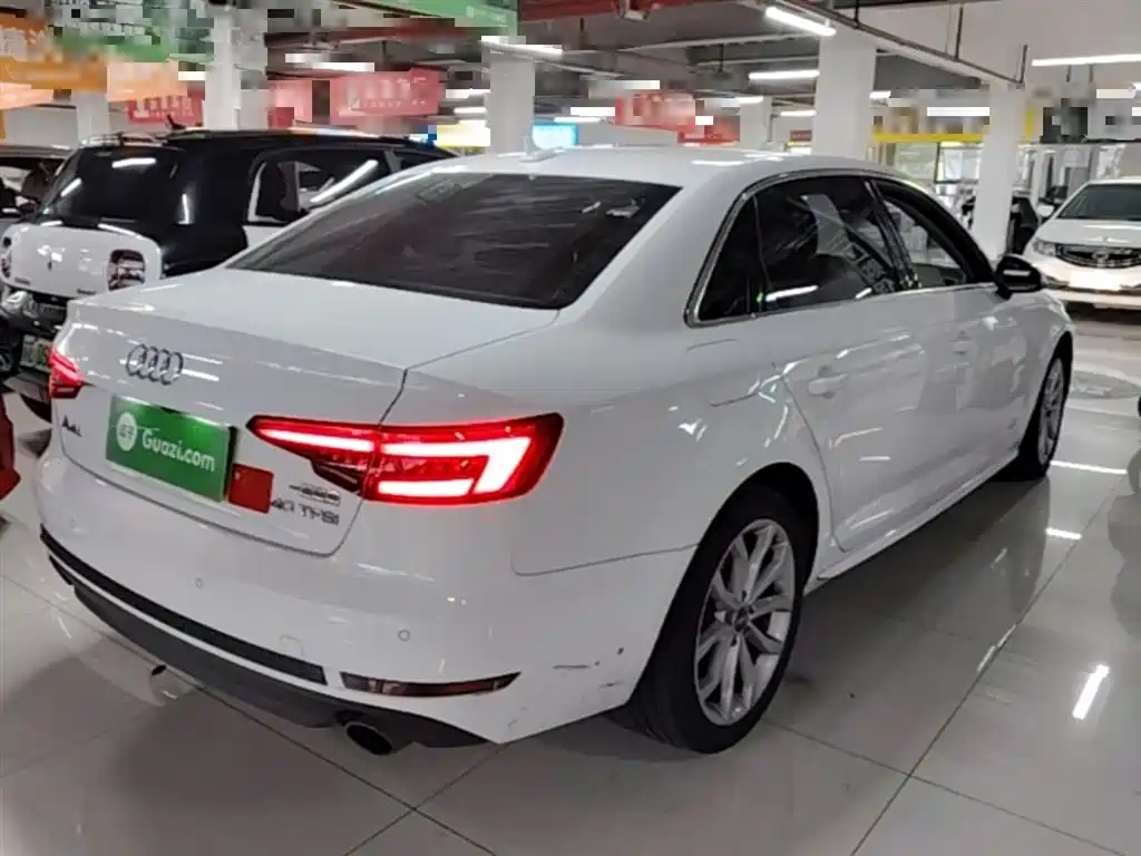 Audi A4L 2017 Plus 40 TFSI Progressive фото 7