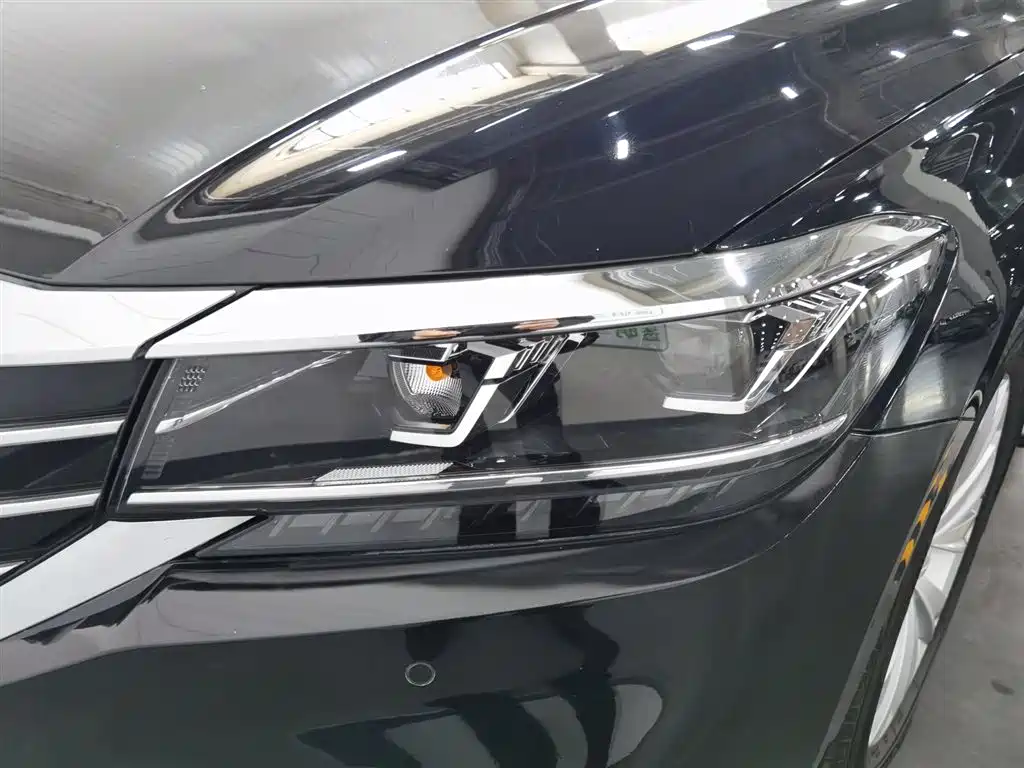 Volkswagen Passat 2019 330TSI Elite Version China VI фото 7