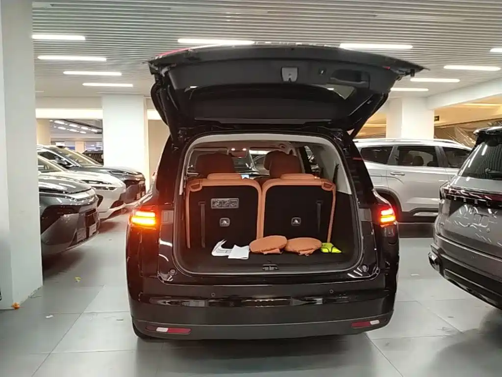 Leapmotor C16 2025 2026 Model Year EREV 280 LiDAR Premium Edition 6-Seater