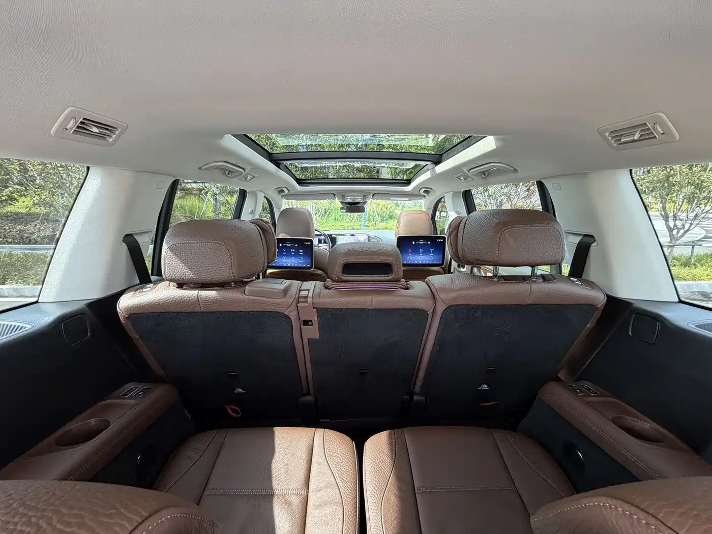 Mercedes-Benz GLS 2025 GLS 450 4MATIC Luxury фото 8