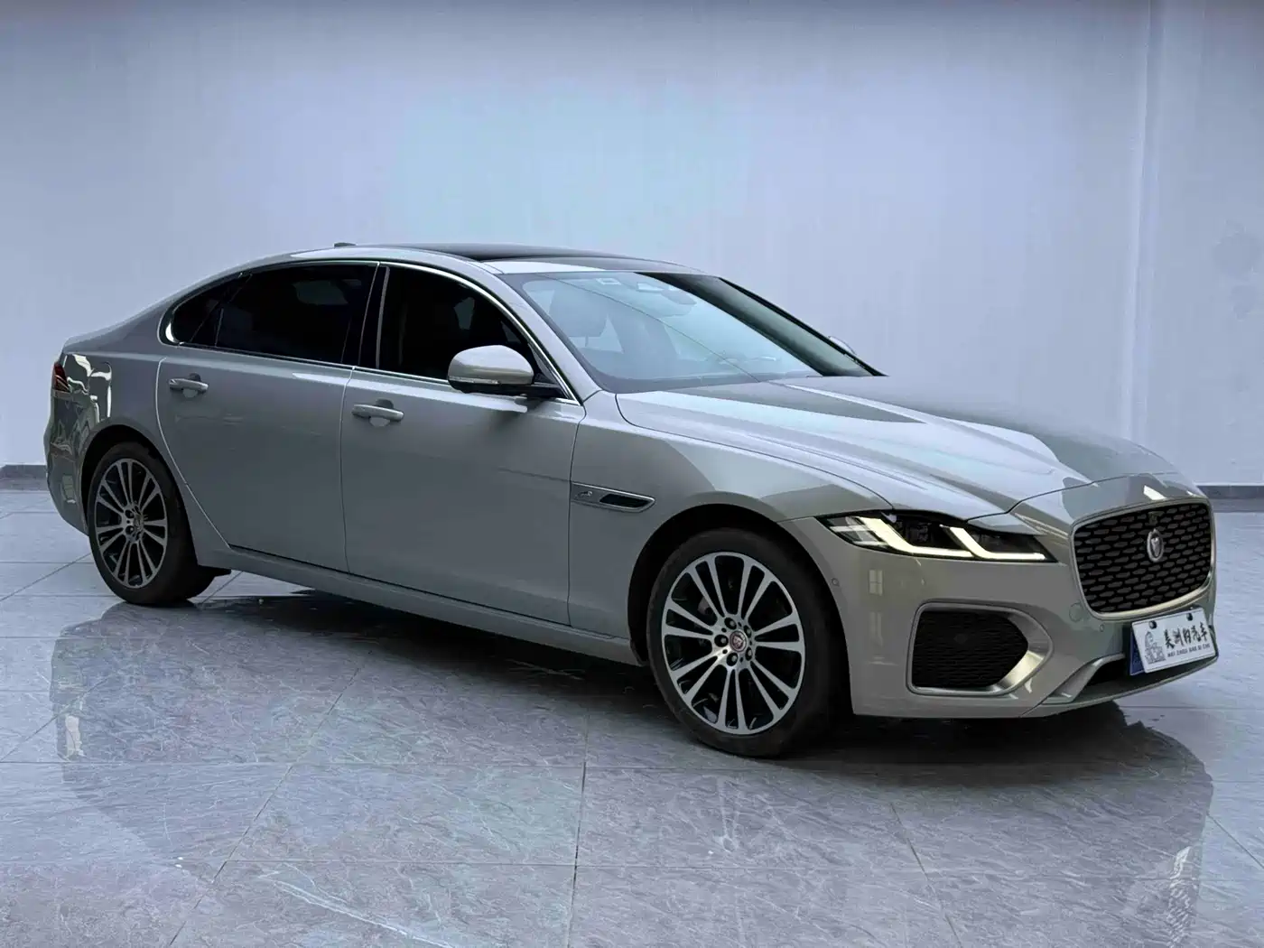 JAGUAR XFL