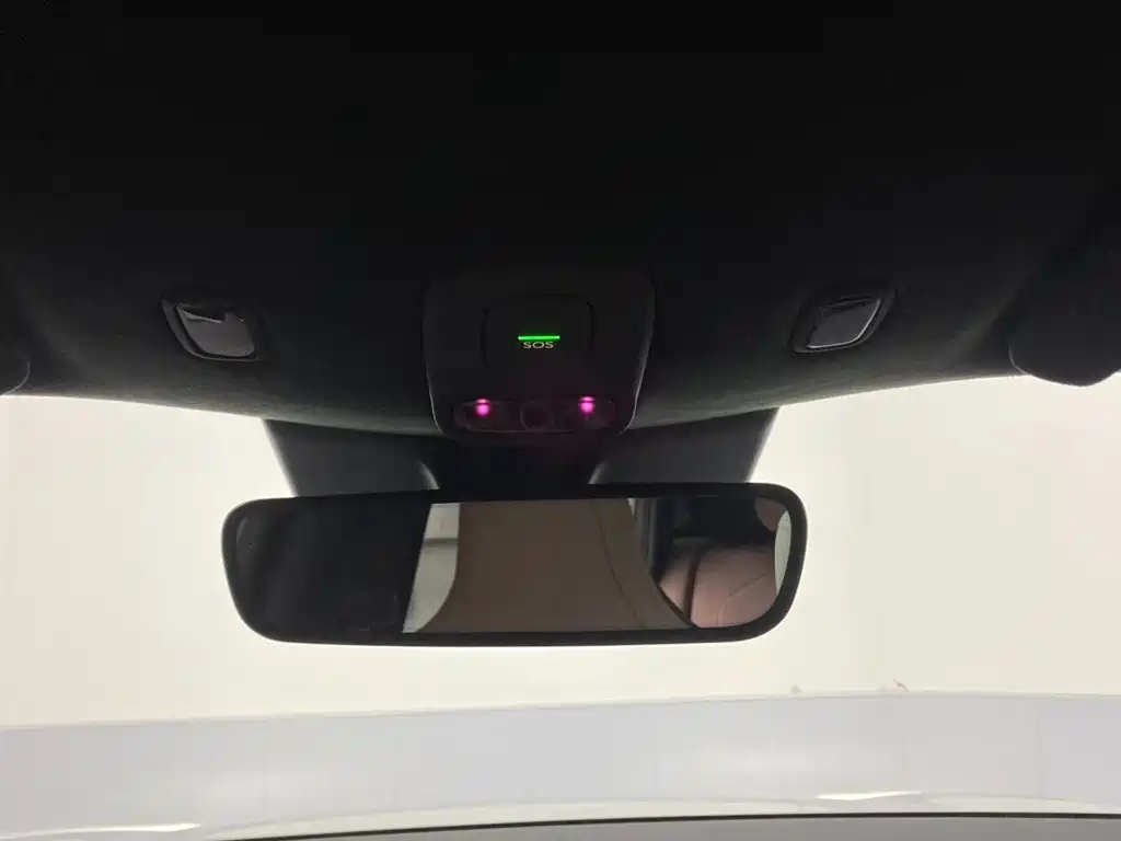Фото 28 - NIO EC6