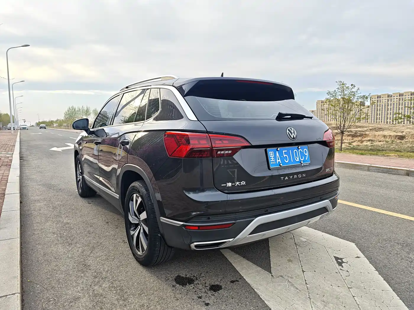 Volkswagen Tayron 2022 280TSI 2WD Luxury Smart Connect Edition фото 7