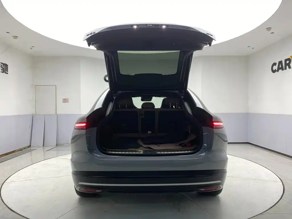 Фото 29 - NIO EC6