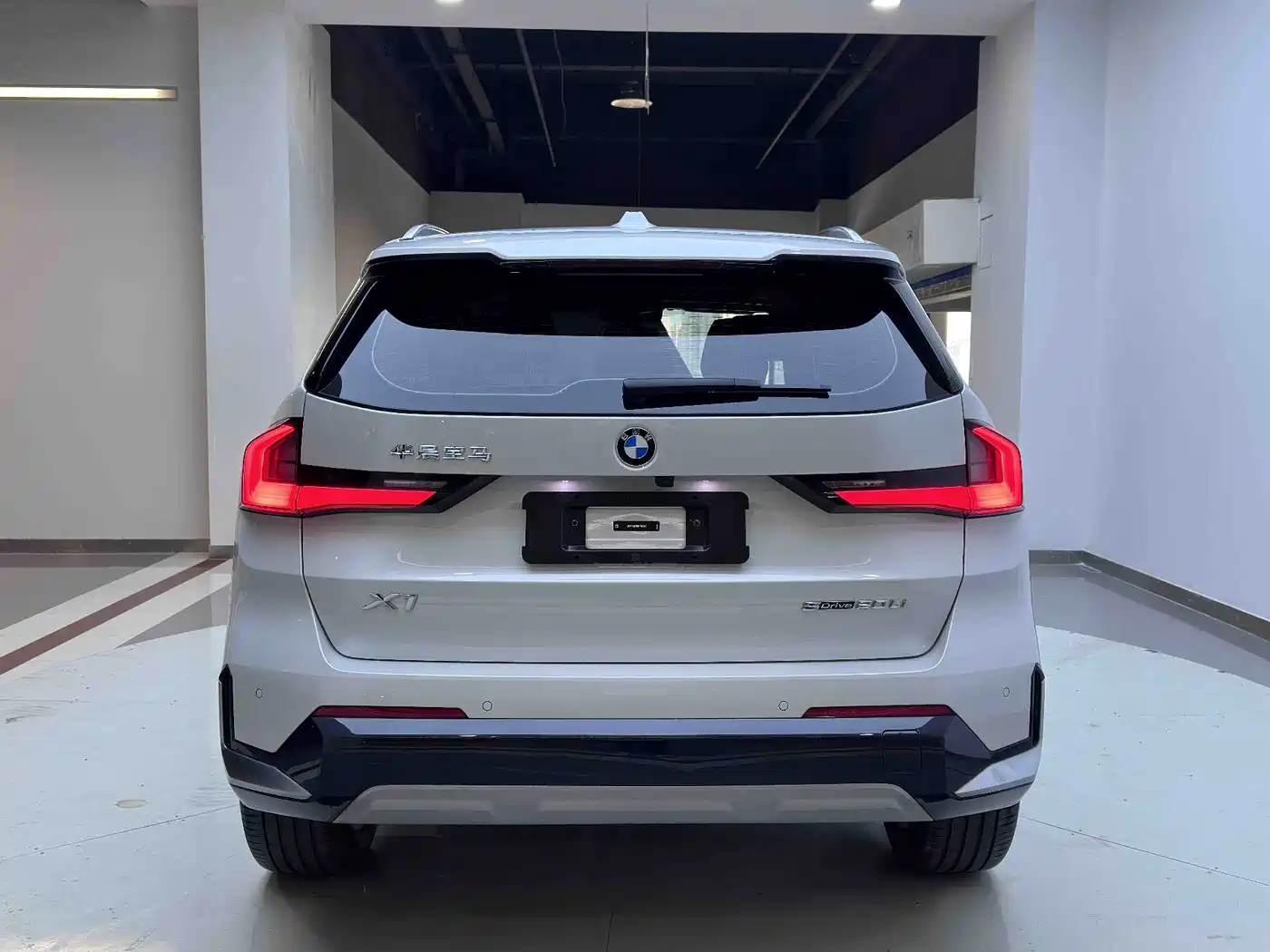 BMW X1 2023 sDrive20Li X Design Package фото 6