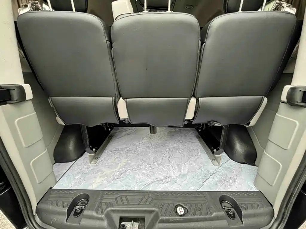 Ford Transit 2024 2023 Model 2.0T Diesel Automatic Business Travel Mid-Axis Mid-Roof 7/8/9 Seater