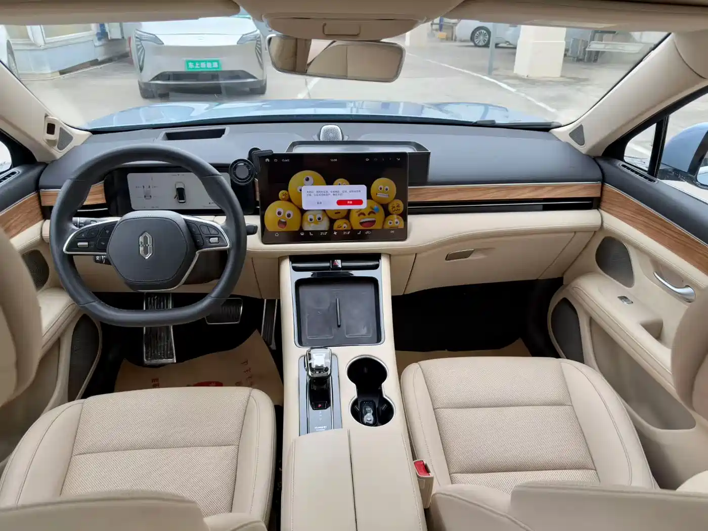 AITO Wenjie AITO M5 2022 Model Pure Electric AWD Performance Edition фото 8