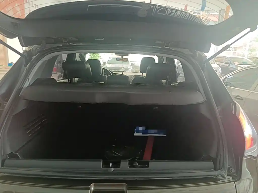Peugeot 3008 2017 2016 1.6THP Automatic Standard Edition