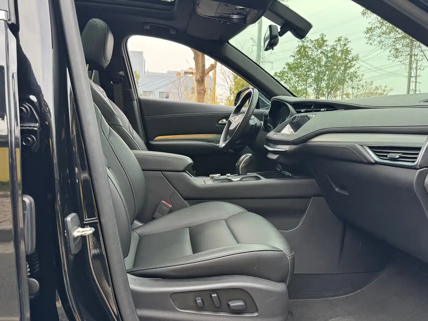 Cadillac XT4 2018 28T FWD Leading Edition фото 19