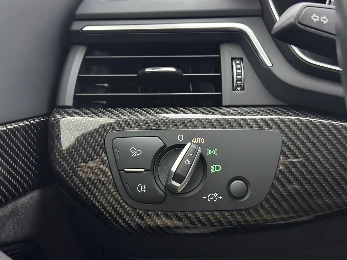 Audi A4L 2020 45 TFSI quattro Premium Dynamic фото 13