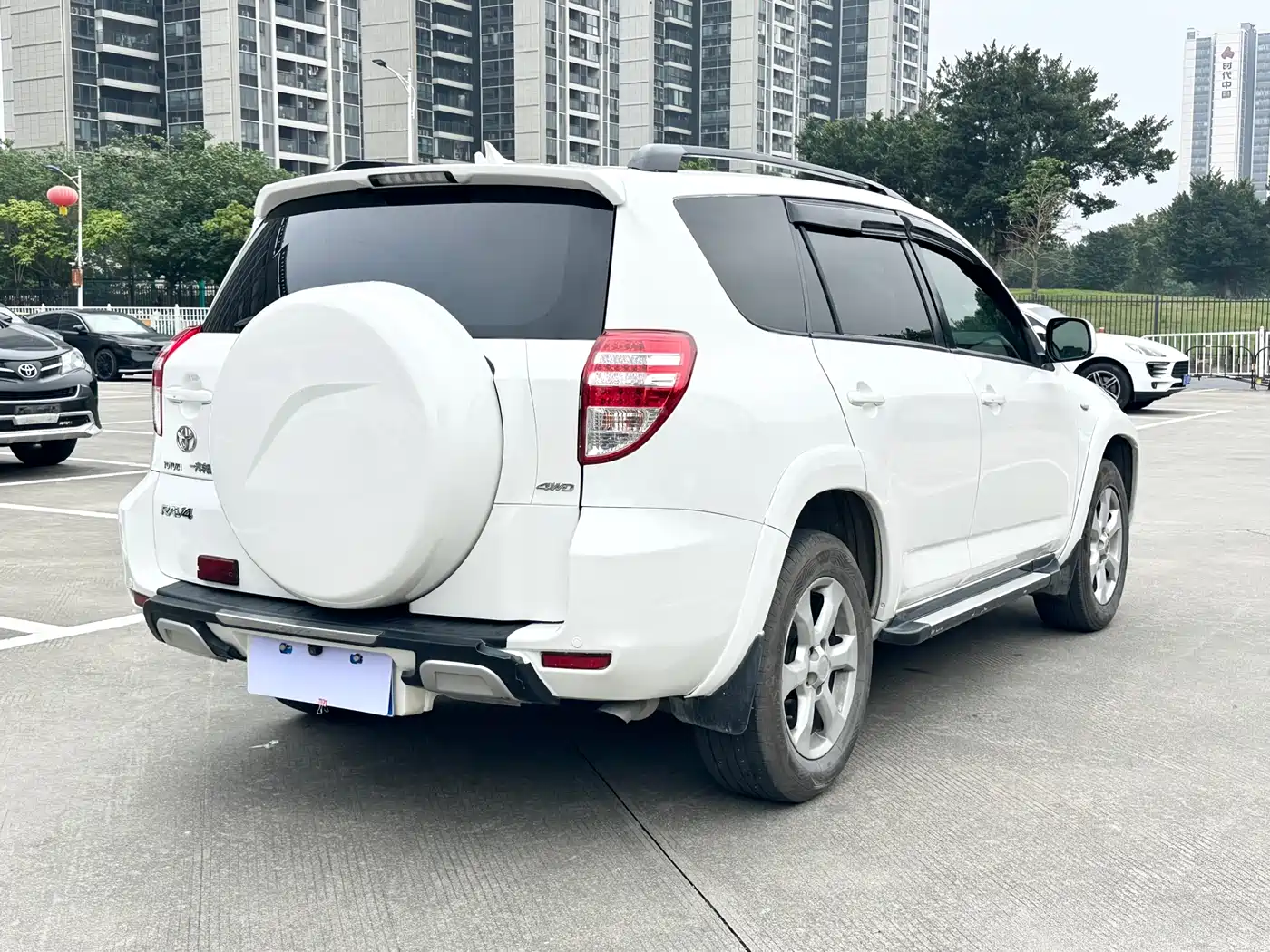 Toyota RAV4 Rongfang 2009 2.4L Automatic Luxury Navigation Edition фото 9