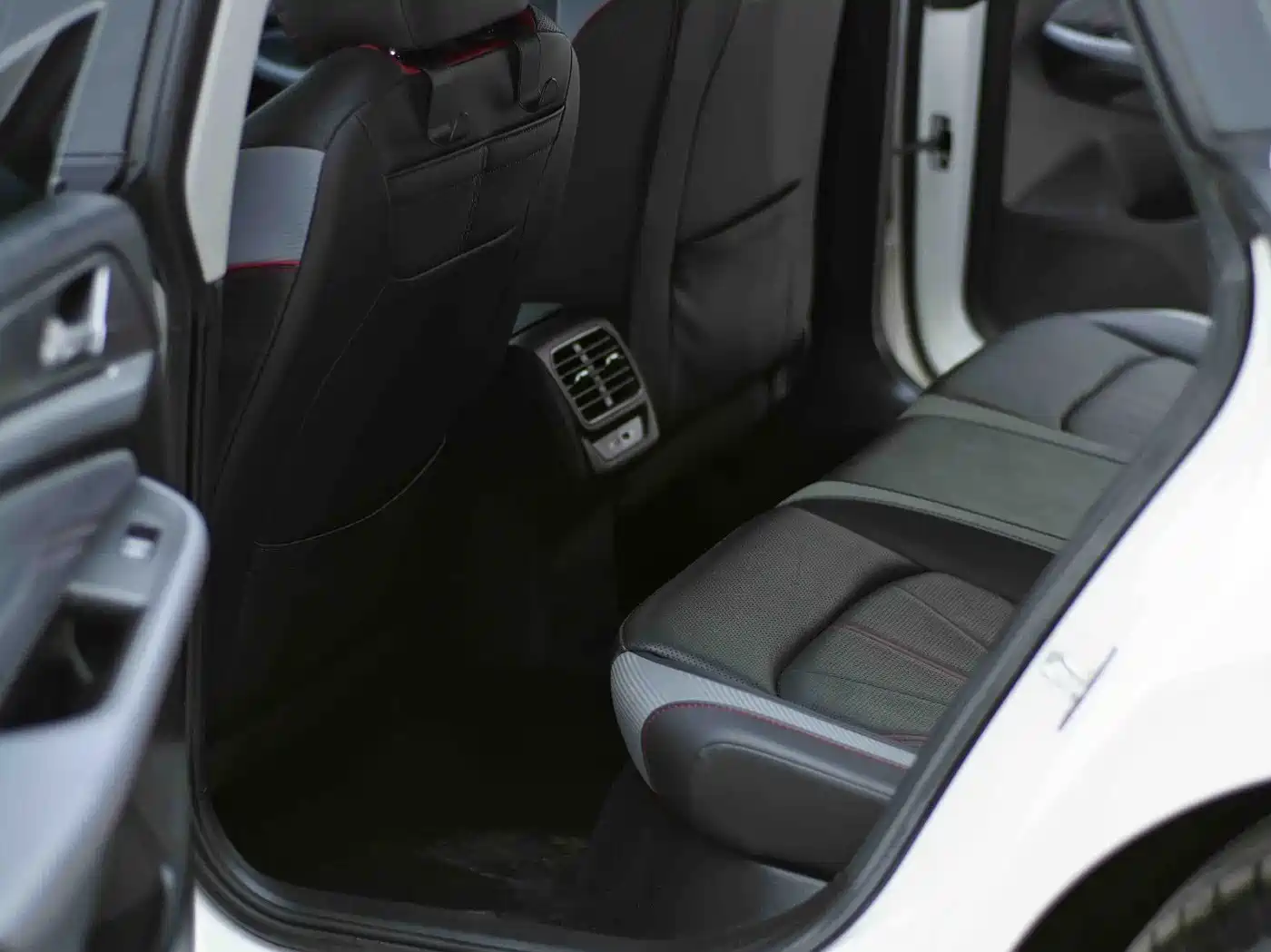 Volkswagen Lamando 2023 Lamando L 280TSI DSG Cool Edition фото 27
