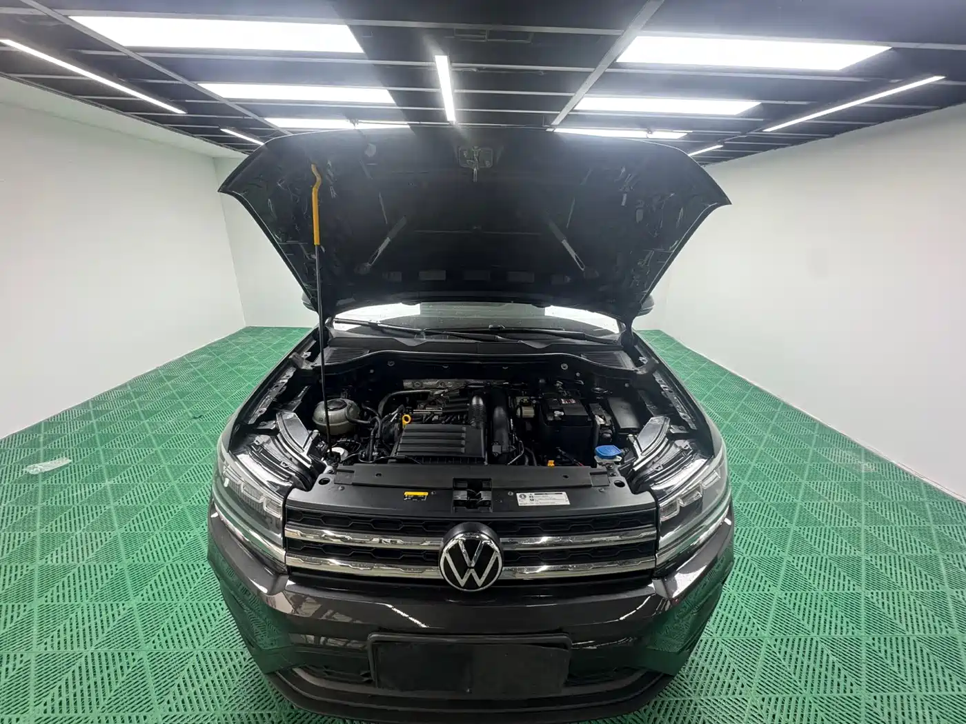 Volkswagen Tharu 2021 280TSI 2WD Luxury Plus фото 2