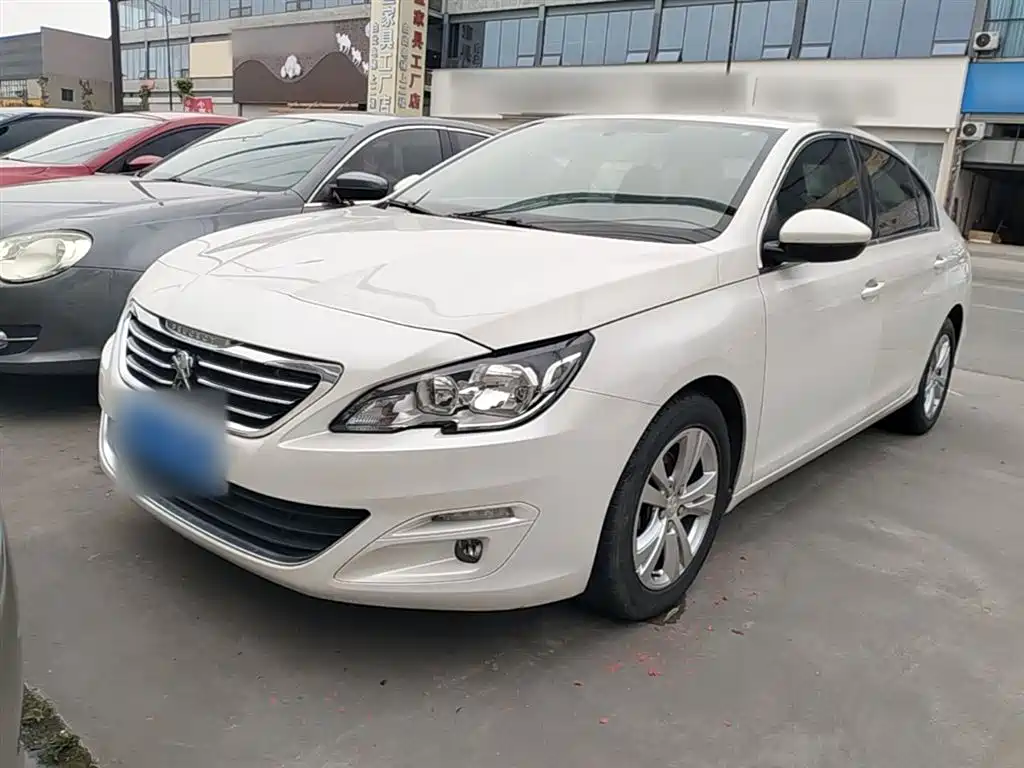 Peugeot 408 2014 1.8L Manual Leading Edition фото 2