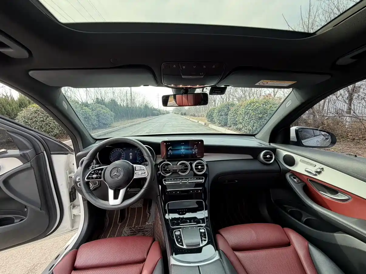 Mercedes-Benz GLC 2021 GLC 300 L 4MATIC Sporty фото 9