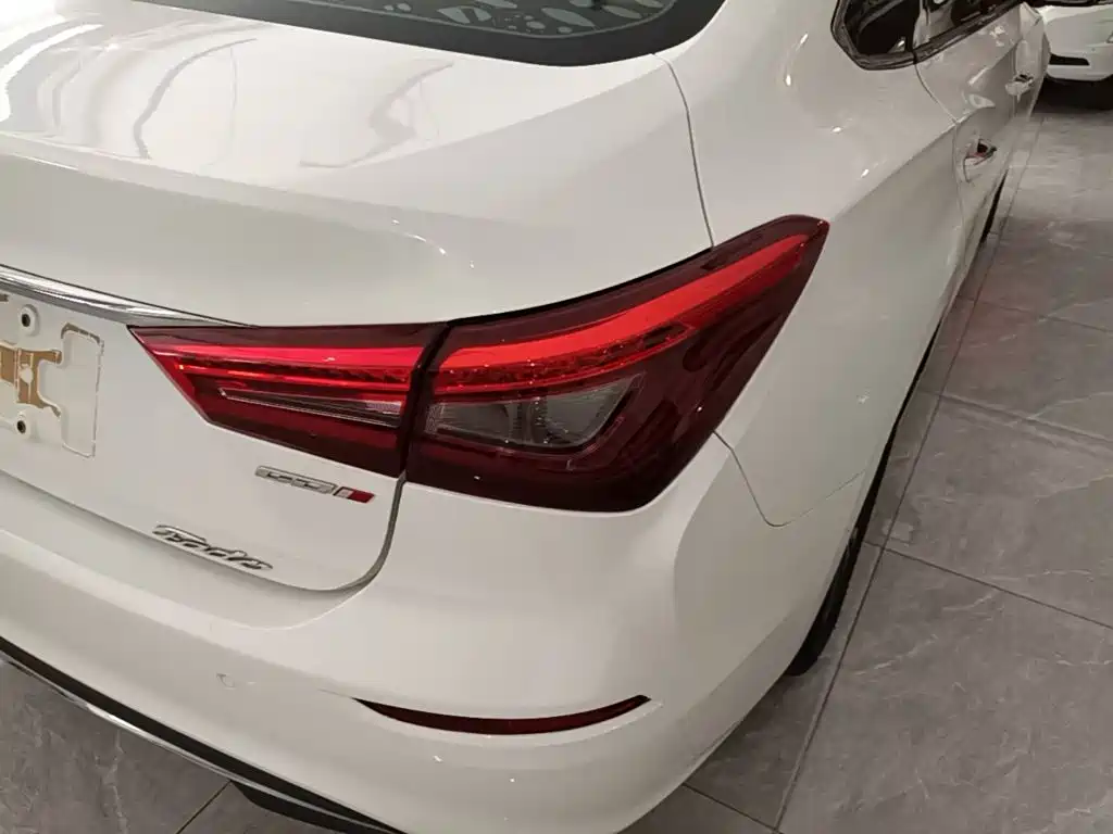 Changan Eado 2018 2018 1.6L GDI Manual Fashion Edition