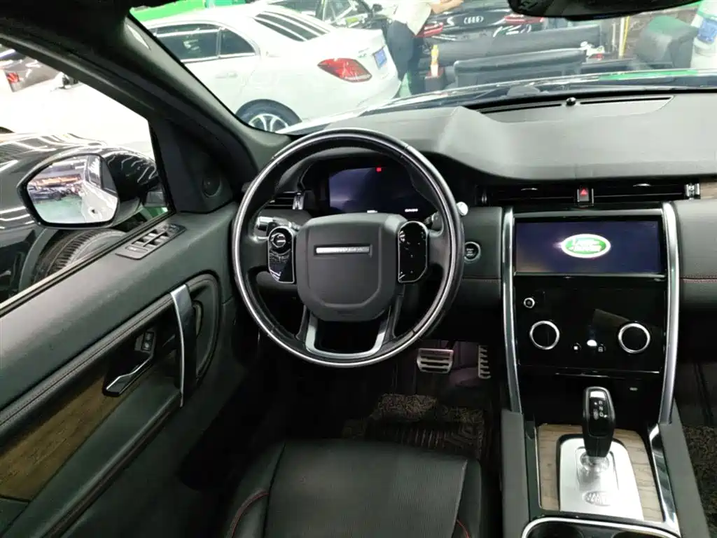 Land Rover Discovery Sport 2020 249PS R-Dynamic Performance фото 11