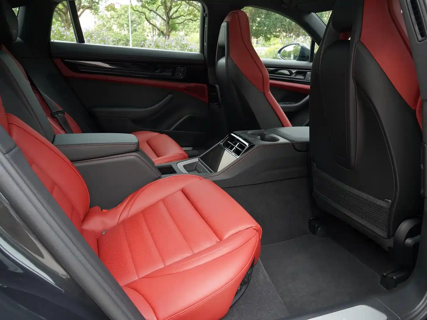 Porsche Panamera 2024 Panamera 4 Executive Long Wheelbase 2.9T фото 5