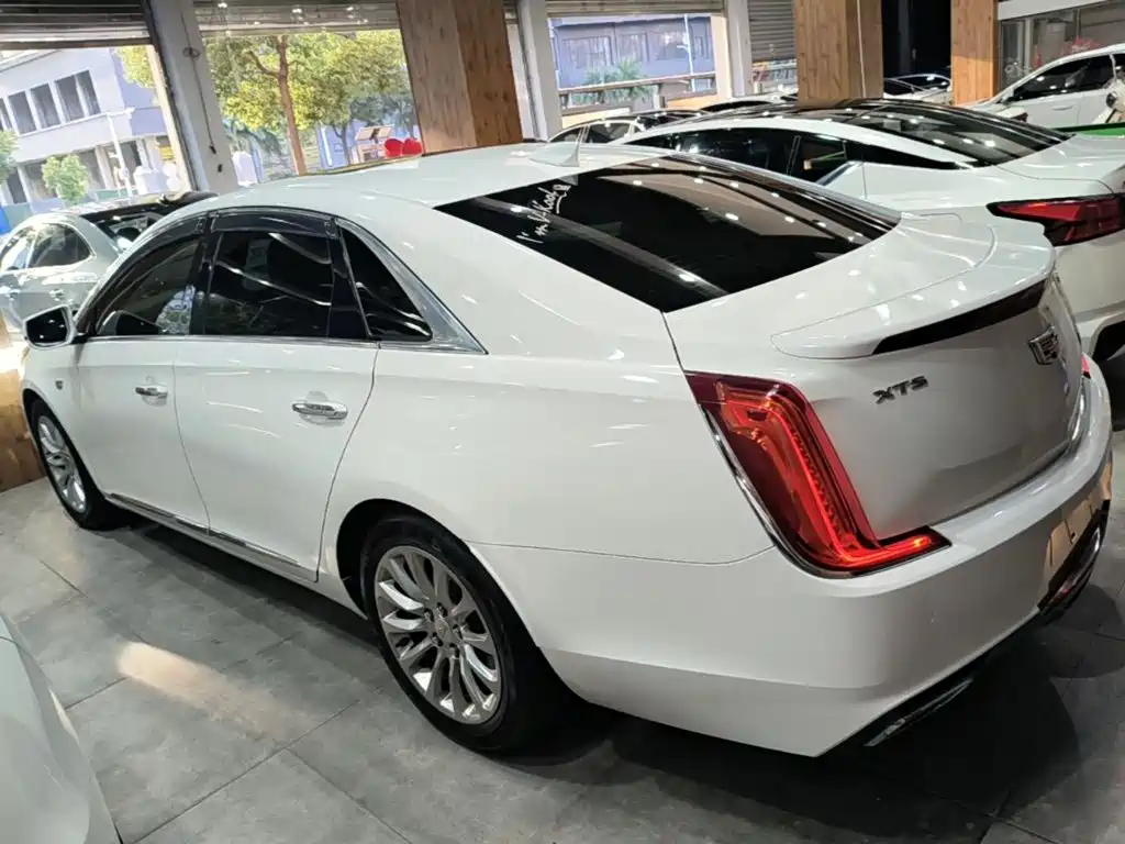Photo 5 - Cadillac XTS