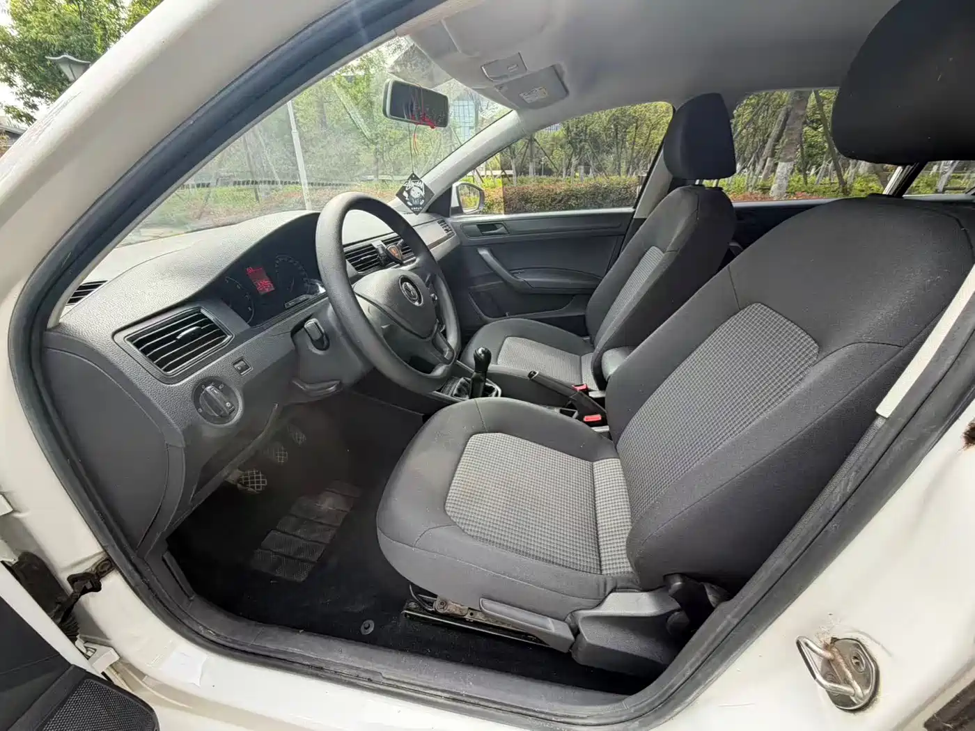 Volkswagen Santana 2018 1.5L Manual Trend Edition фото 7