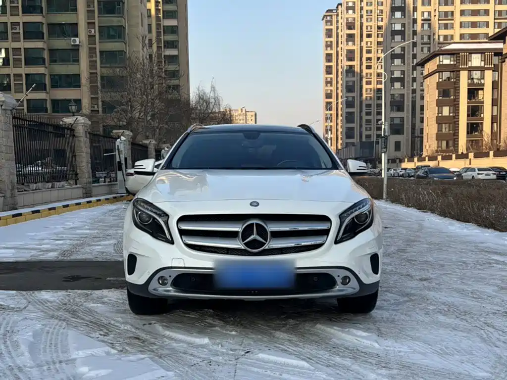Mercedes-Benz GLA 2015 2015 GLA 220 4MATIC Luxury