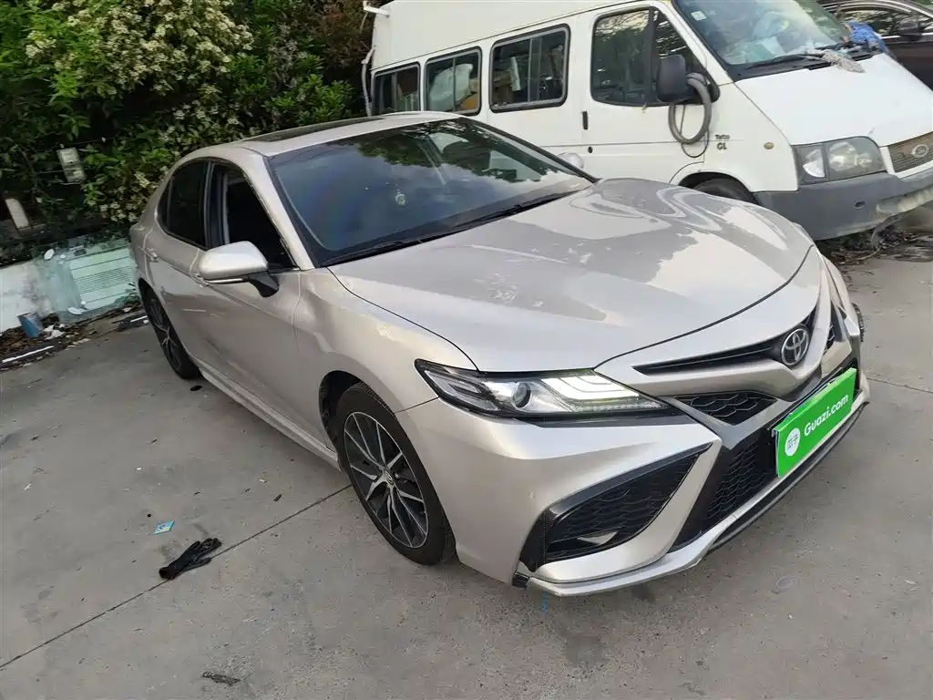 Toyota Camry 2021 2.0S Sporty Edition фото 4