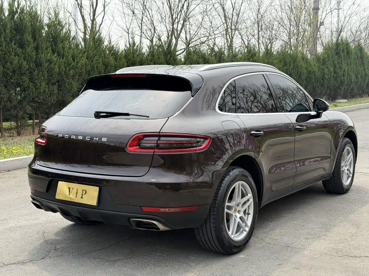 Porsche Macan 2016 Macan 2.0T фото 4