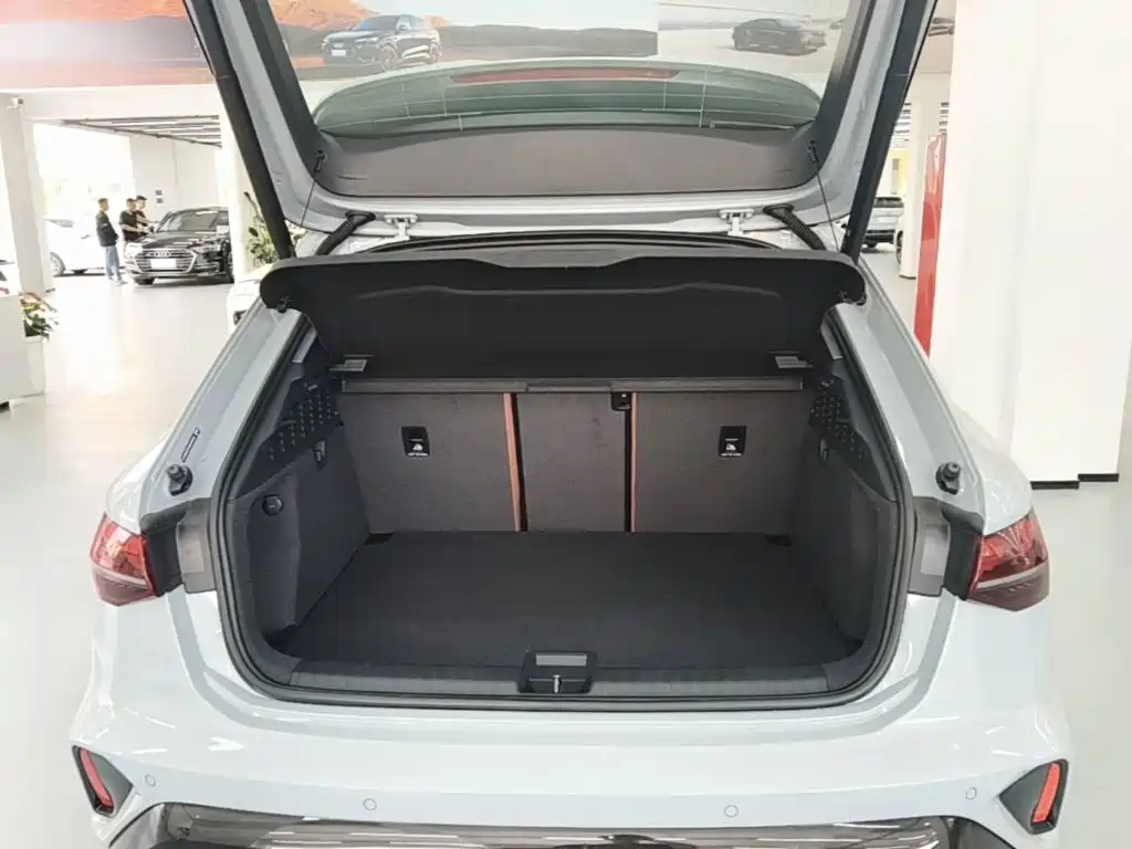 Фото 19 - Audi A3
