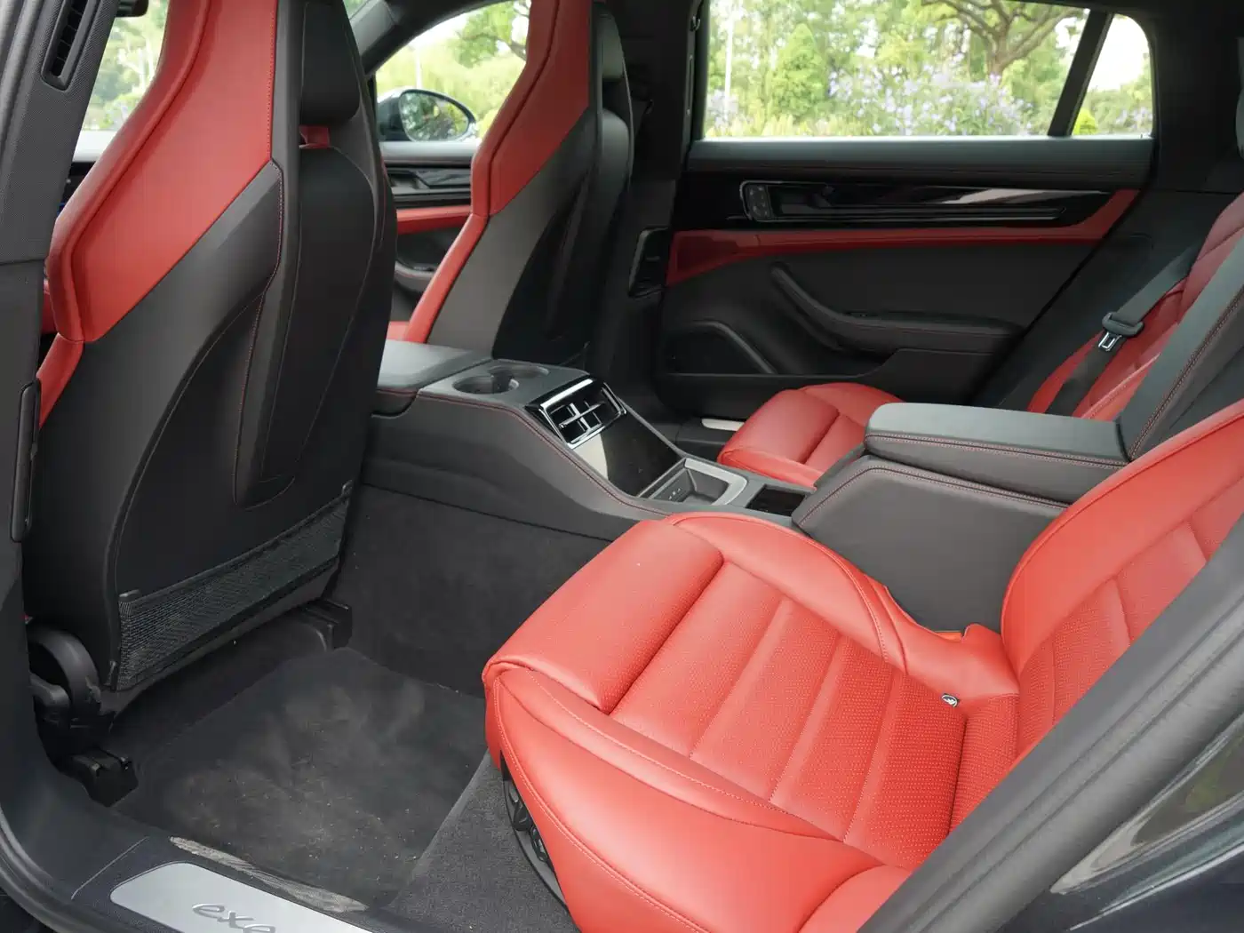 Porsche Panamera 2024 Panamera 4 Executive Long Wheelbase 2.9T фото 15