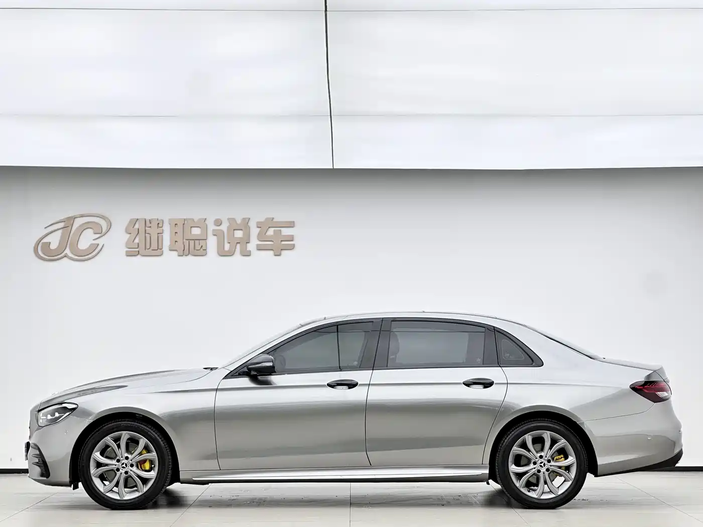 Mercedes-Benz E-Class 2021 E 300 L Sport Fashion фото 17
