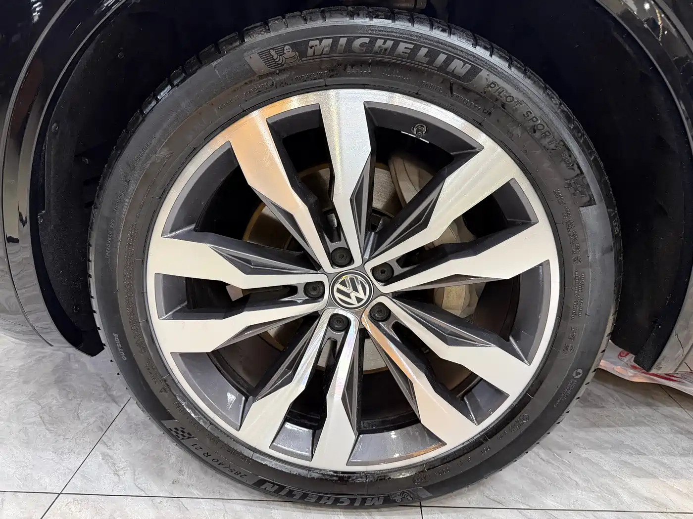 Volkswagen Touareg 2019 3.0TSI Sharp Intelligence Edition China VI фото 26