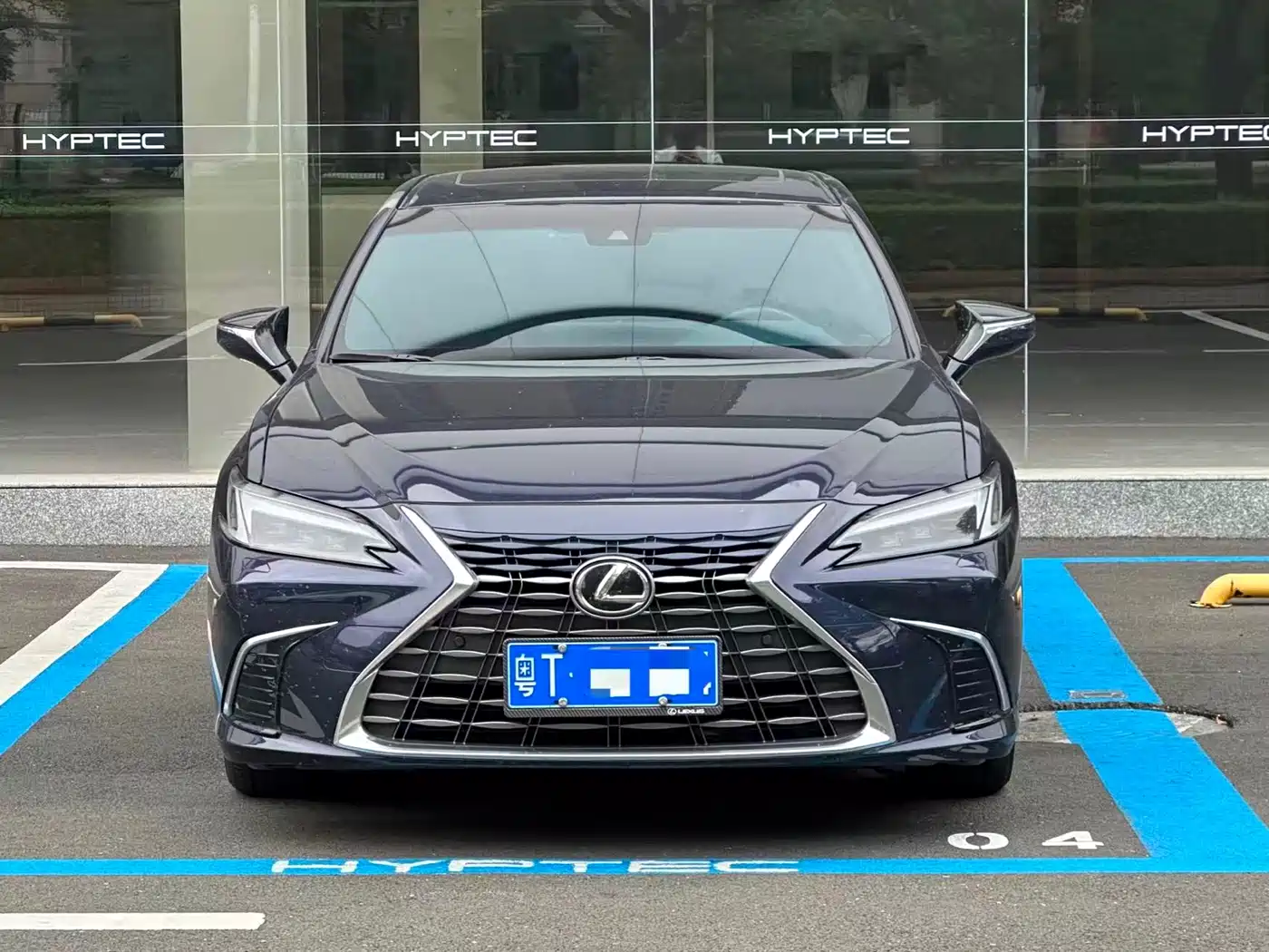 Lexus ES 2025 200 Ultimate Edition