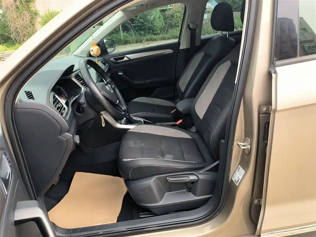 Volkswagen T-ROC 2018 230TSI DSG 2WD Progressive China V фото 15