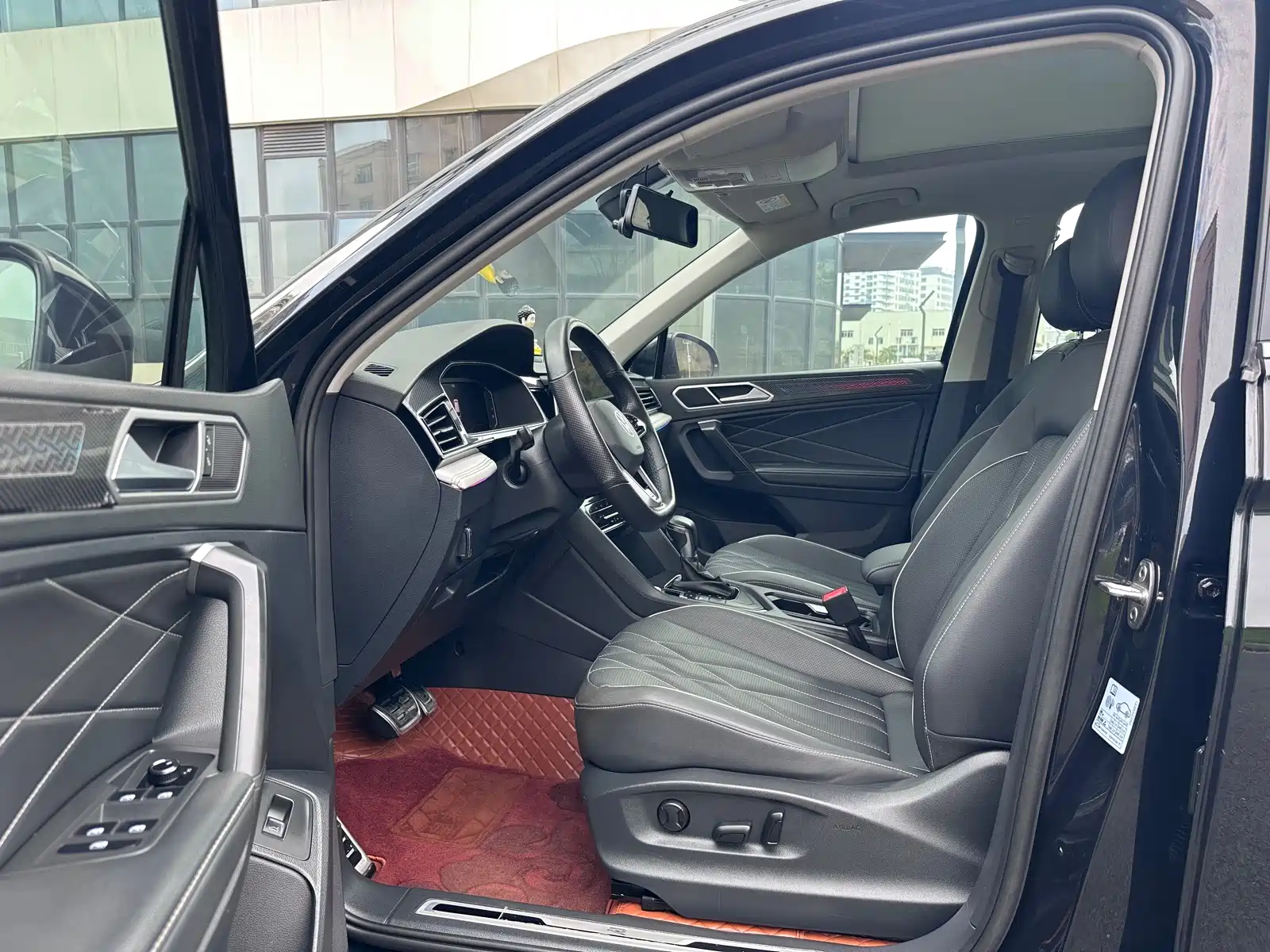 Фото 5 - Volkswagen Tiguan L