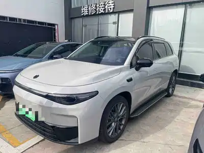 Leapmotor C10