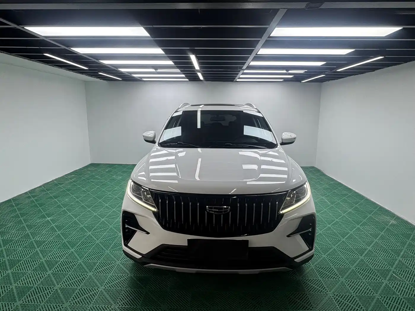 GEELY AUTOMOBILE VISION X6