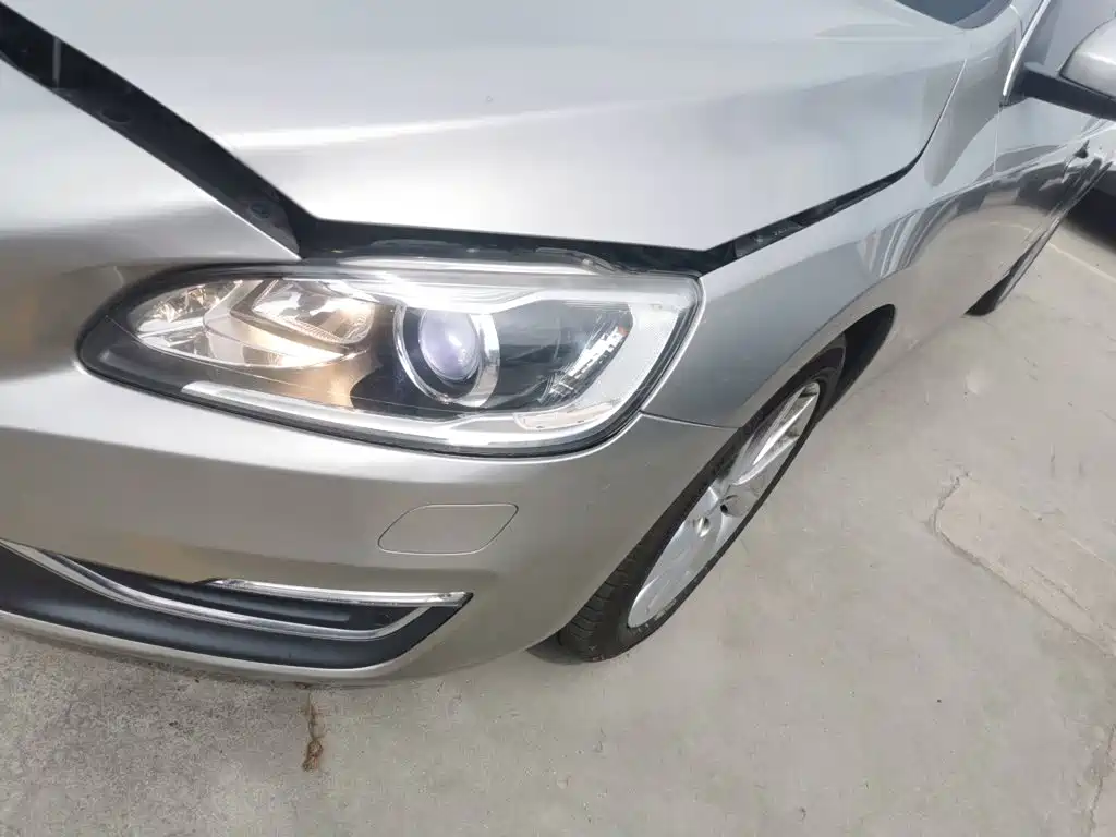 Volvo V60 2015 2015 T5 Momentum