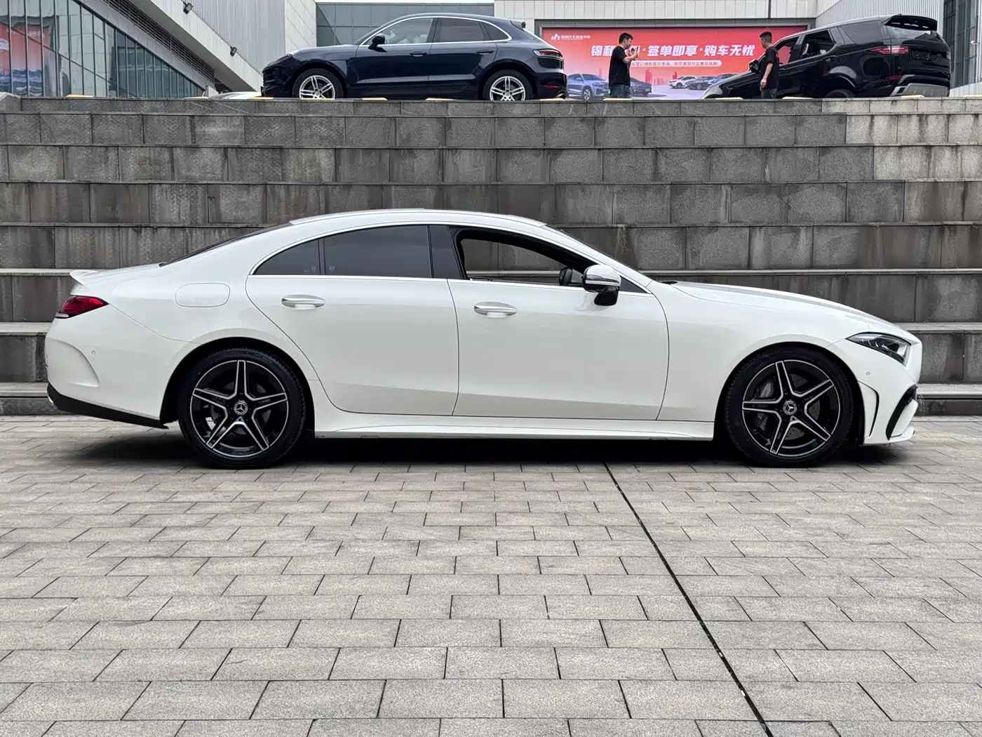 Mercedes-Benz CLS 2022 CLS 300 Luxury фото 7