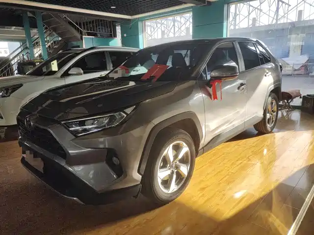 Фотография TOYOTA RAV4 RONGFANG