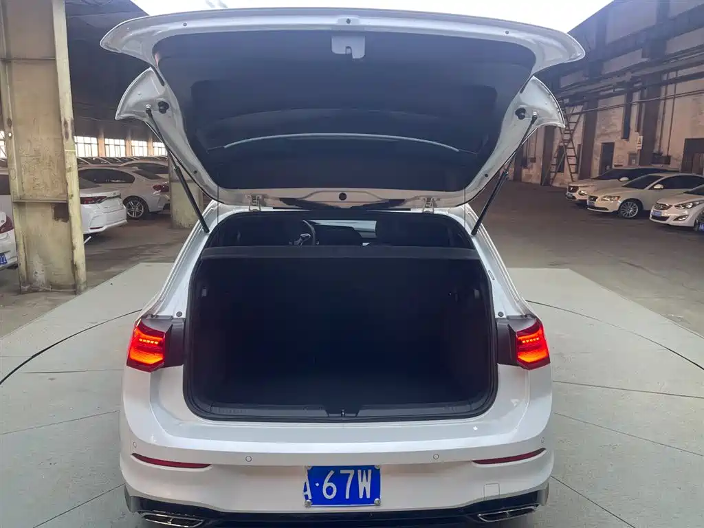 Volkswagen Golf 2021 280TSI DSG R-Line фото 29