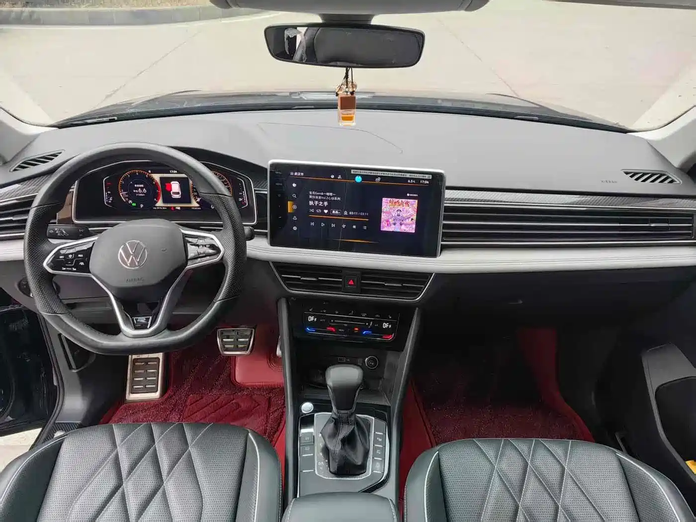 Volkswagen Tiguan L 2022 330TSI Auto 2WD R-Line Premium Edition фото 5