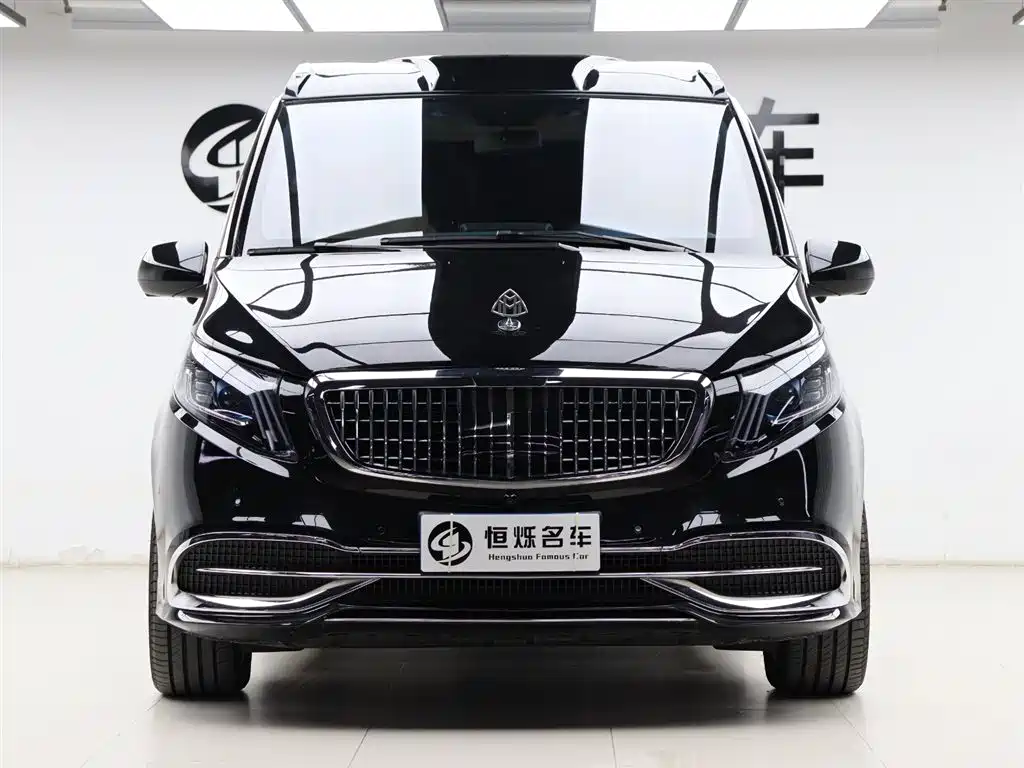 Mercedes-Benz Vito 2023 2.0T Business 7-Seater фото 28