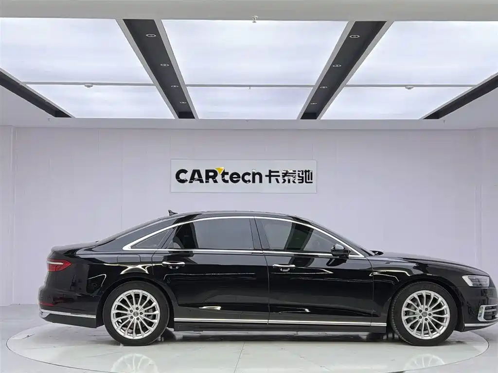 Audi A8 2019 Facelift Plus A8L 50 TFSI quattro Comfort фото 6