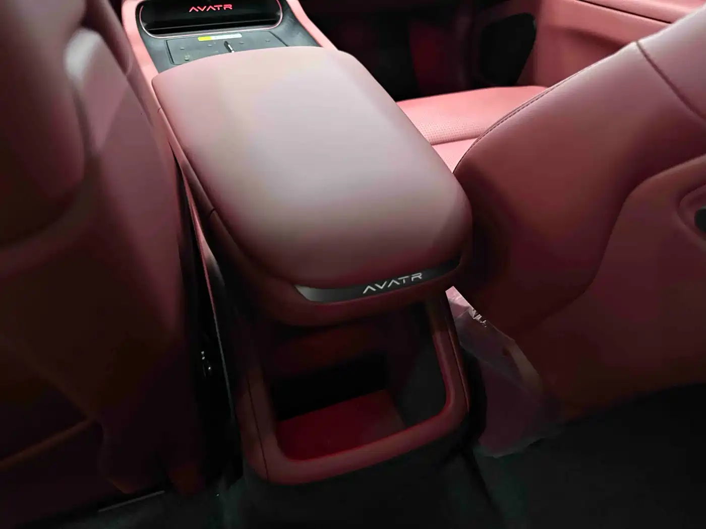 AVATR AVITA 12