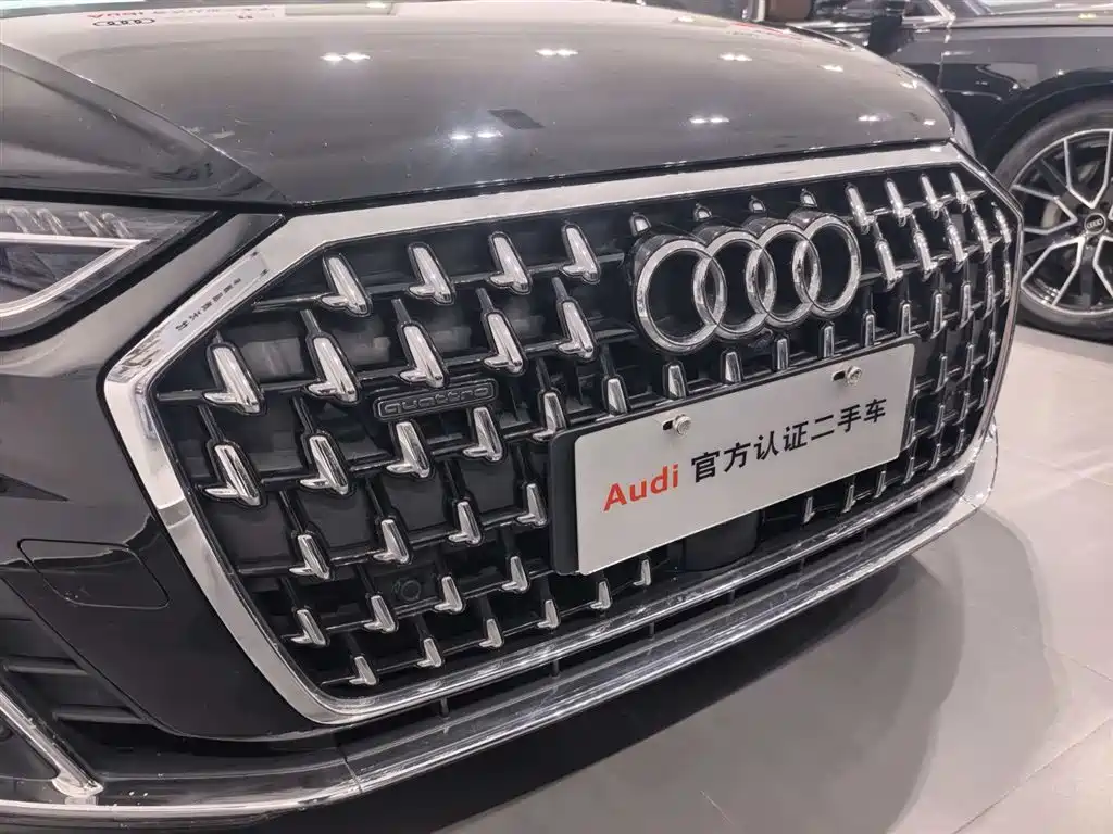 Audi A8 2023 A8L 50 TFSI quattro Exclusive фото 11